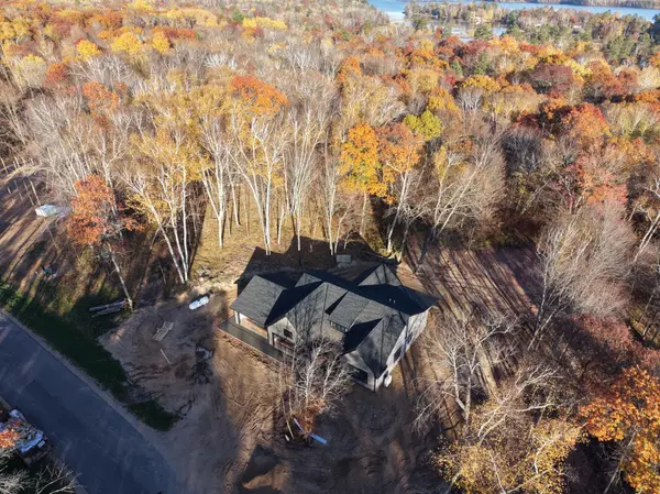 37880 Wilderness Pkwy, Crosslake, MN 56442