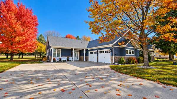 1022 5th AVE NW, Perham, MN 56573
