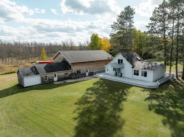 2700 Elliot's Lake RD, Eveleth, MN 55734