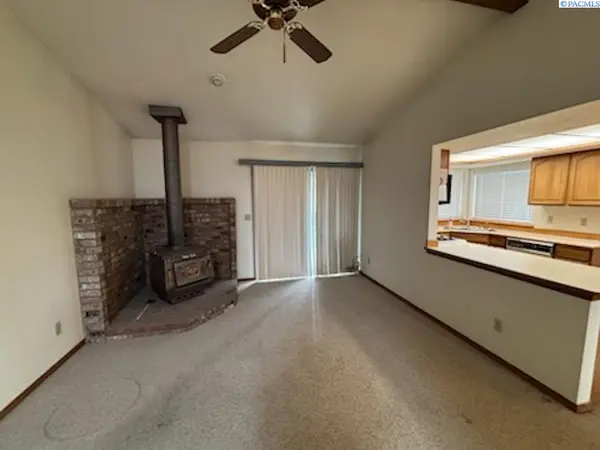 625 Wheeler Ave, Sunnyside, WA 98944