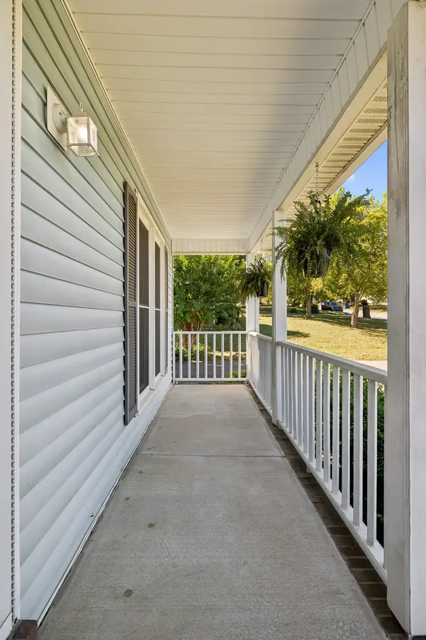105 Saint Martins Ln, Smyrna, TN 37167