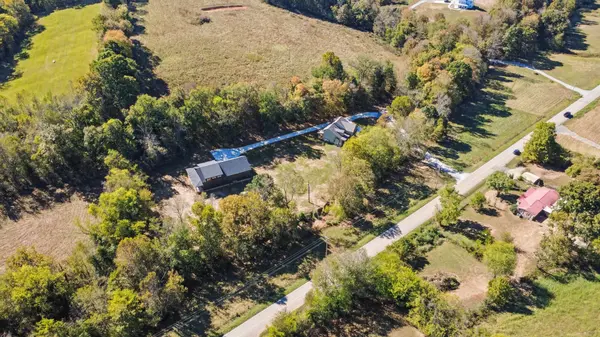 1046 Indian Creek Rd, Cumberland Furnace, TN 37051