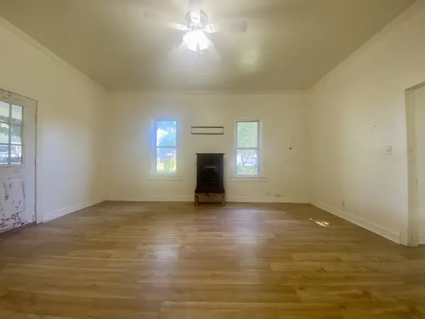 214 W Poplar St, Pulaski, TN 38478