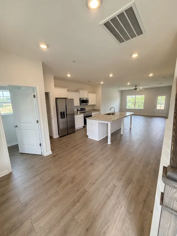 1252 Amber Hills Drive, Ashland City, TN 37015