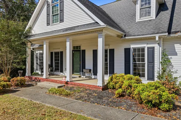 1205 Confederate Dr, Columbia, TN 38401