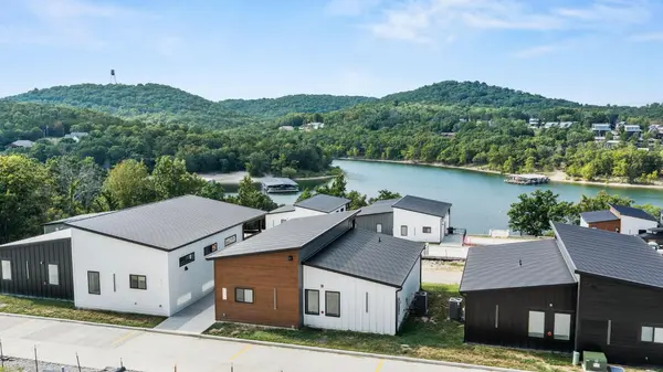 20 Teak Drive #15, Reeds Spring, MO 65737