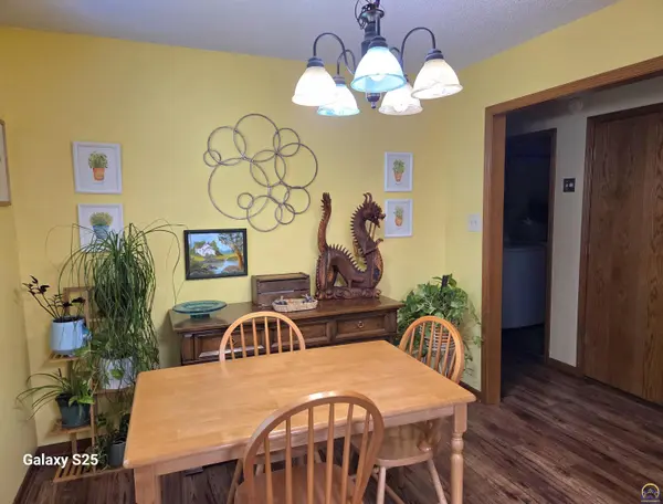 3600 SE Hackberry DR, Topeka, KS 66605