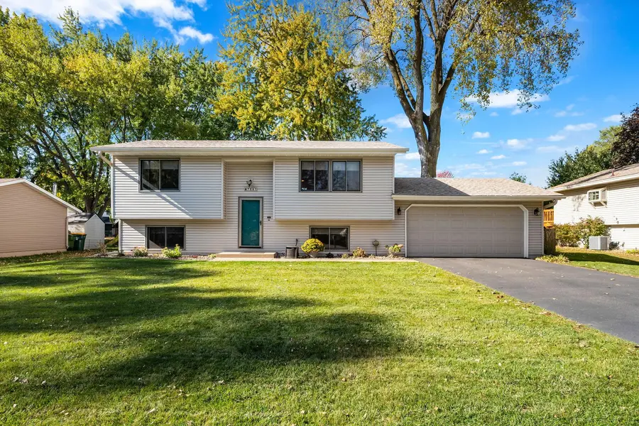 7501 James AVE N, Brooklyn Park, MN 55444