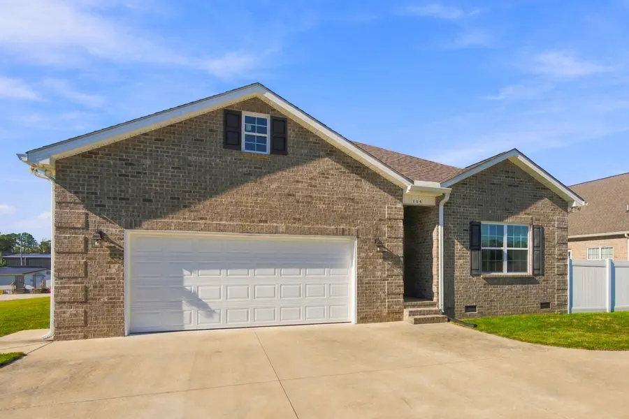 125 Stroud Dr, Manchester, TN 37355