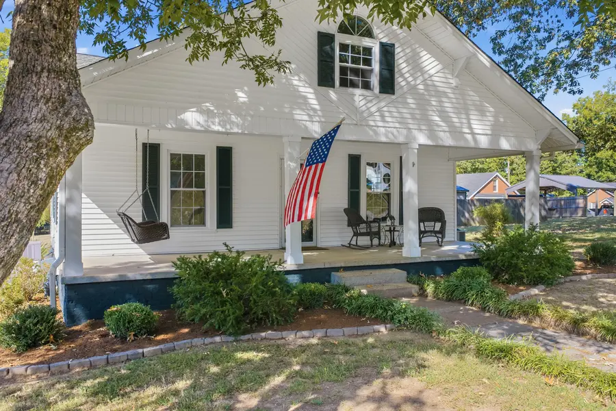 221 Spring St, Huntingdon, TN 38344