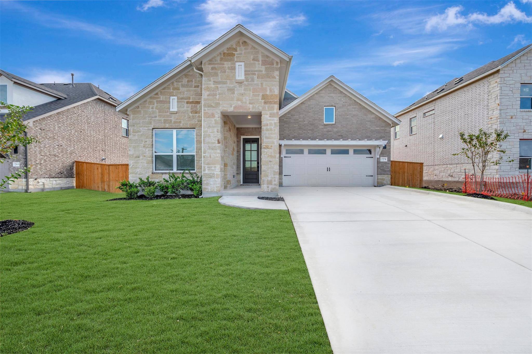 275 Callahan LOOP, Buda, TX 78610