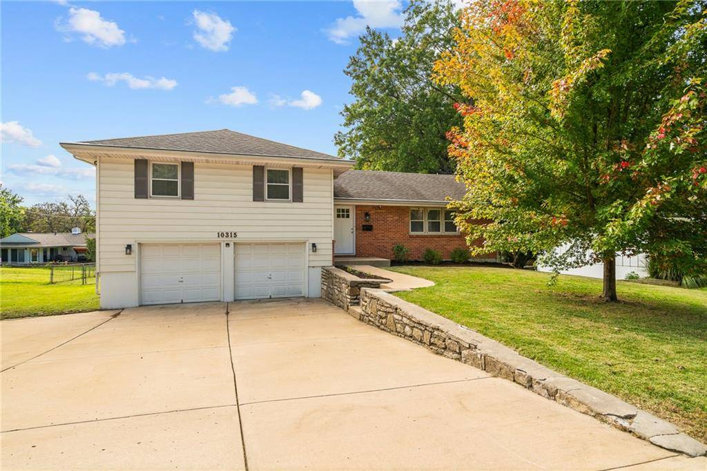 10315 W 69th ST, Shawnee, KS 66203