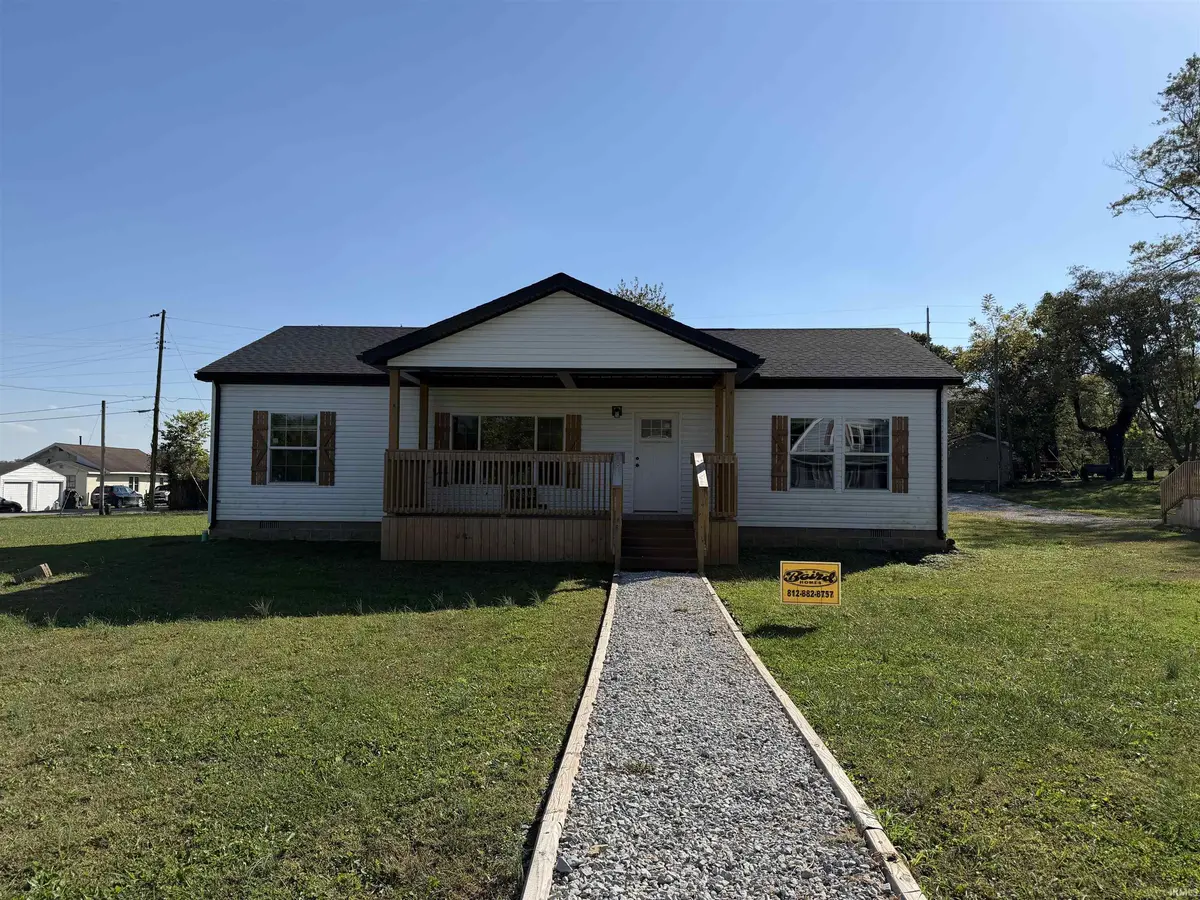 524 Lawton ST, Bicknell, IN 47512