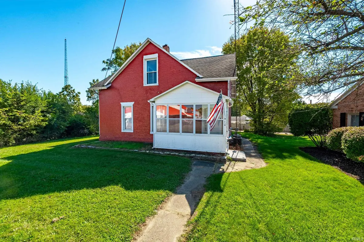 410 E Winona AVE, Warsaw, IN 46580-4442