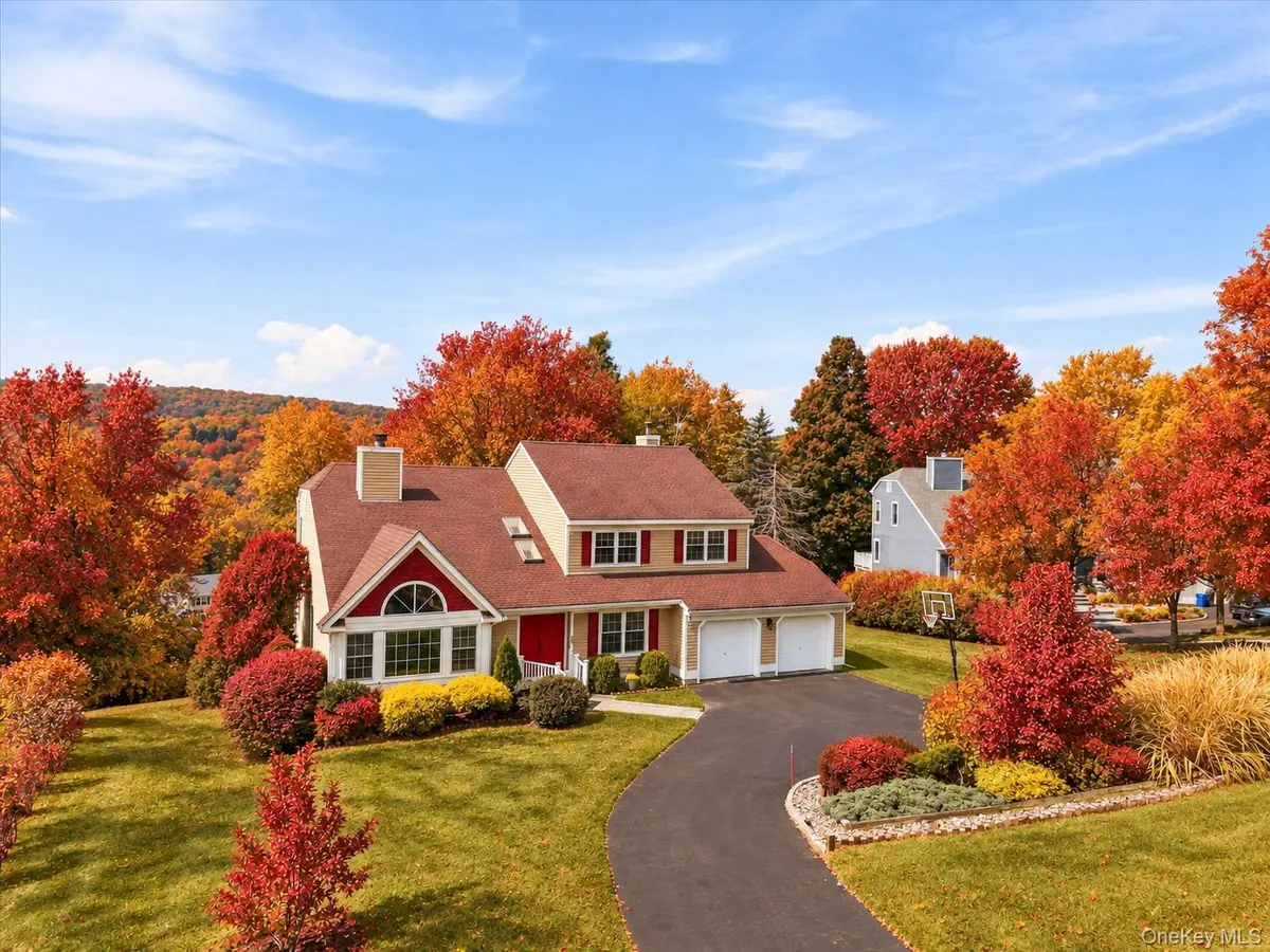 28 E Hill RD, Cortlandt Manor, NY 10567