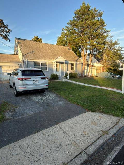 345 Walton ST, West Hempstead, NY 11552