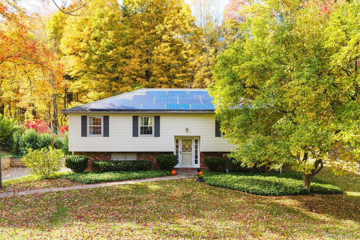 7 Birch ST, West Hurley, NY 12491