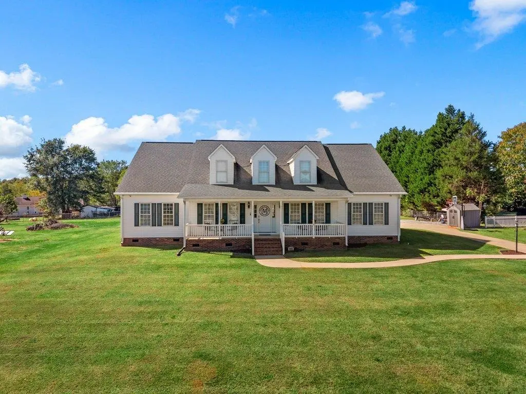 905 Belcher RD, Boiling Springs, SC 29316-8315