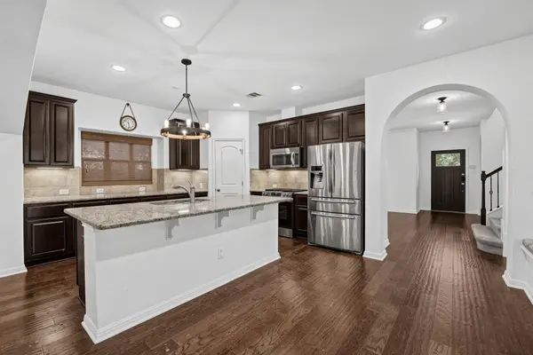 311 Sycamore ST, Georgetown, TX 78633