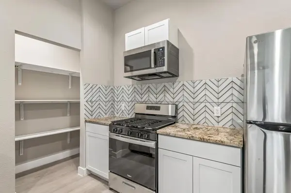 613B East 50th ST, Austin, TX 78751