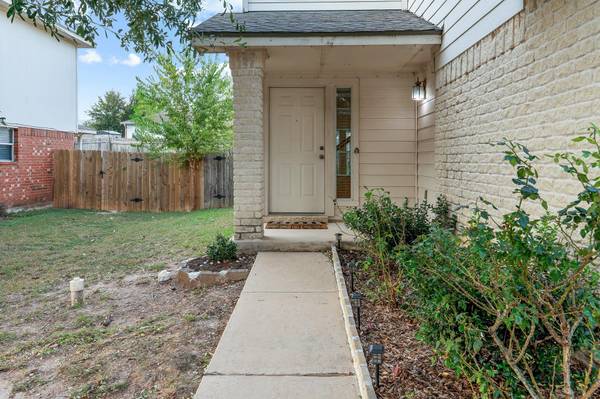 1517 Fern Ridge LN, Pflugerville, TX 78660