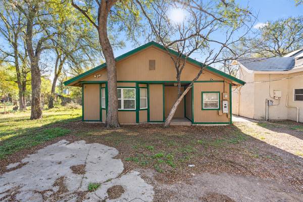 151 High Ridge DR, Del Valle, TX 78617