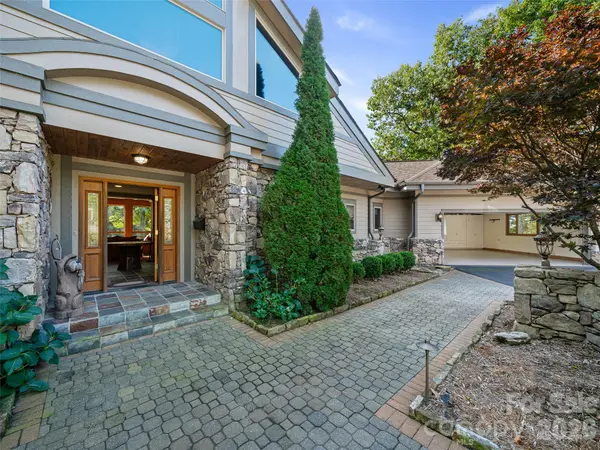 151 Austin Mountain DR, Burnsville, NC 28714