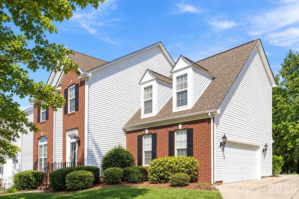 14569 Greenpoint LN, Huntersville, NC 28078