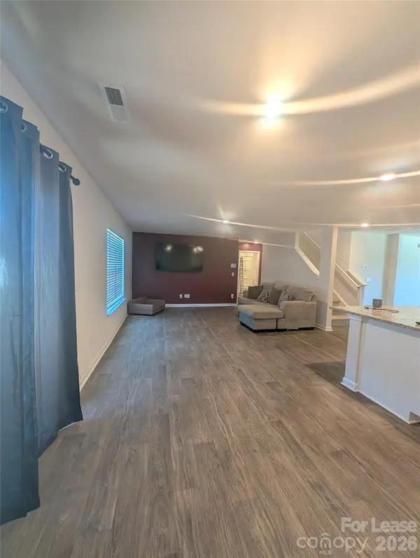 164 Ashfield LN, Lexington, NC 27292