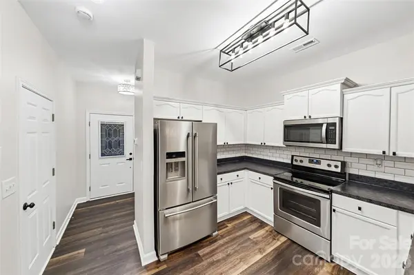 5454 Franklin Springs CIR, Charlotte, NC 28217