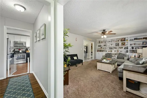 4121 N Briarcliff RD, Kansas City, MO 64116