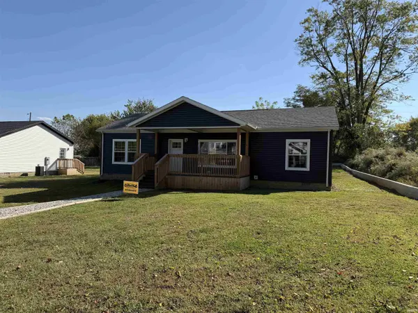 520 Lawton ST, Bicknell, IN 47512