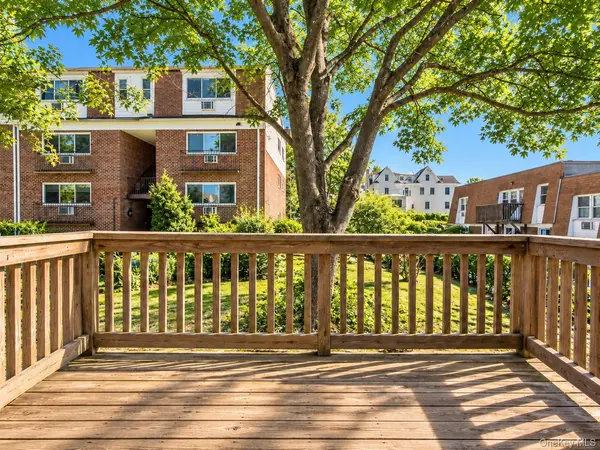 380 N Broadway #C4, Yonkers, NY 10701