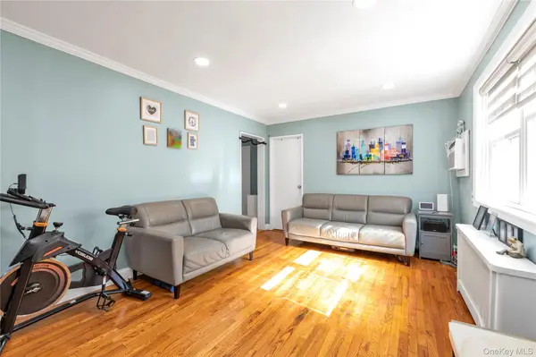 22221 69th AVE #A, Oakland Gardens, NY 11364