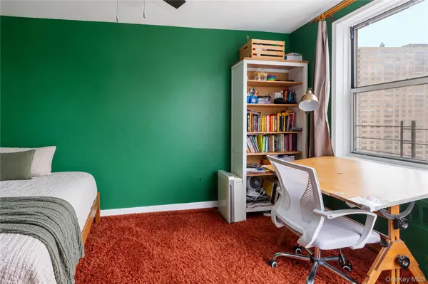 609 Kappock #8D, Bronx, NY 10463
