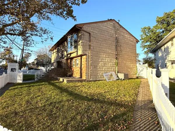 1111 Franklin AVE, North Valley Stream, NY 11580