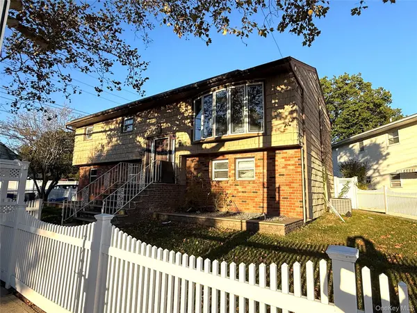 1111 Franklin AVE, North Valley Stream, NY 11580