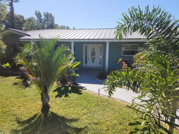 3078 SPENCER LN, Sarasota, FL 34239