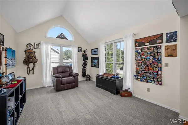 16752 Stanford Place DR, Florissant, MO 63034