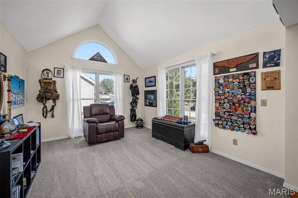 16752 Stanford Place DR, Florissant, MO 63034