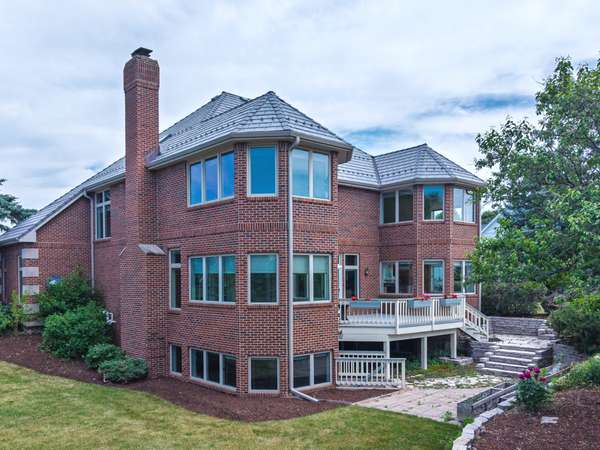 10711 Bull Valley DR, Woodstock, IL 60098