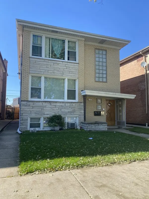 2722 N MULLIGAN AVE, Chicago, IL 60639