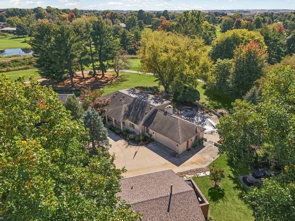 3325 Stoneybrook DR, Champaign, IL 61822