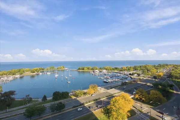 3200 N LAKE SHORE DR #1907, Chicago, IL 60657