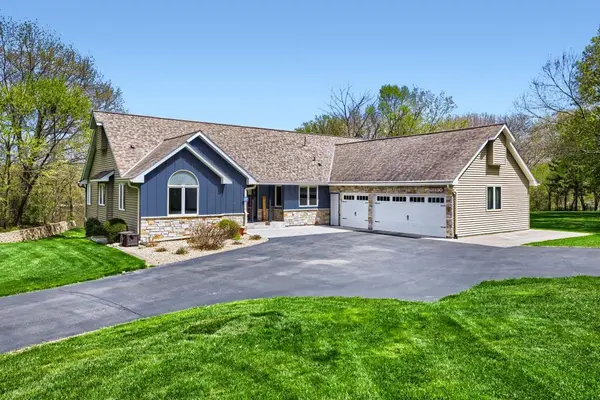18130 Robinson CIR, Dayton, MN 55327