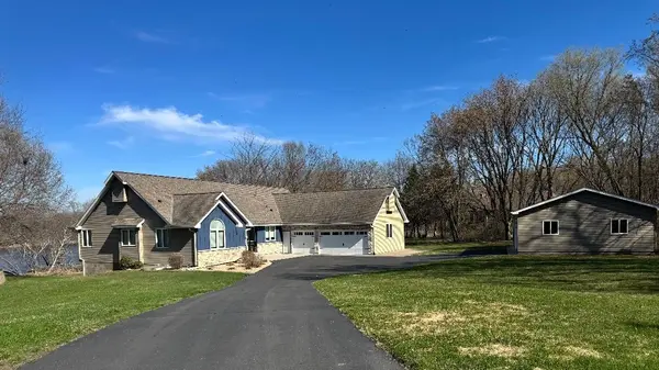 18130 Robinson CIR, Dayton, MN 55327