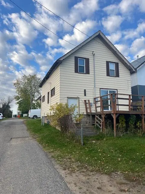 102 New York AVE W, Gilbert, MN 55741