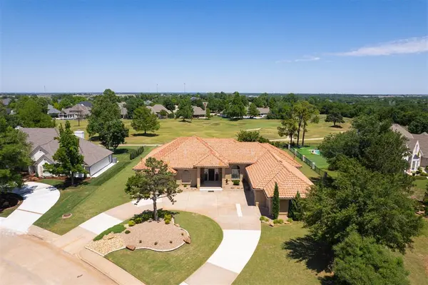 301 Carmel Valley WAY, Edmond, OK 73025
