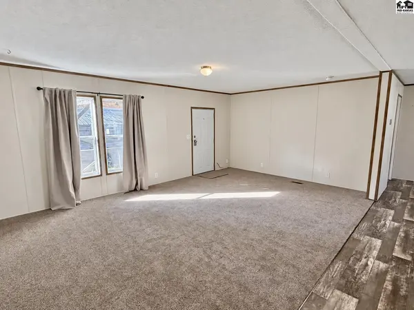 115 Lakeview Dr, Mcpherson, KS 67460