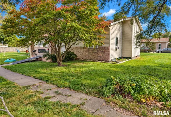 209 S Foggit ST, Edinburg, IL 62568